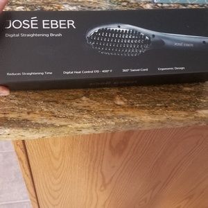Jose Eber straightening brush